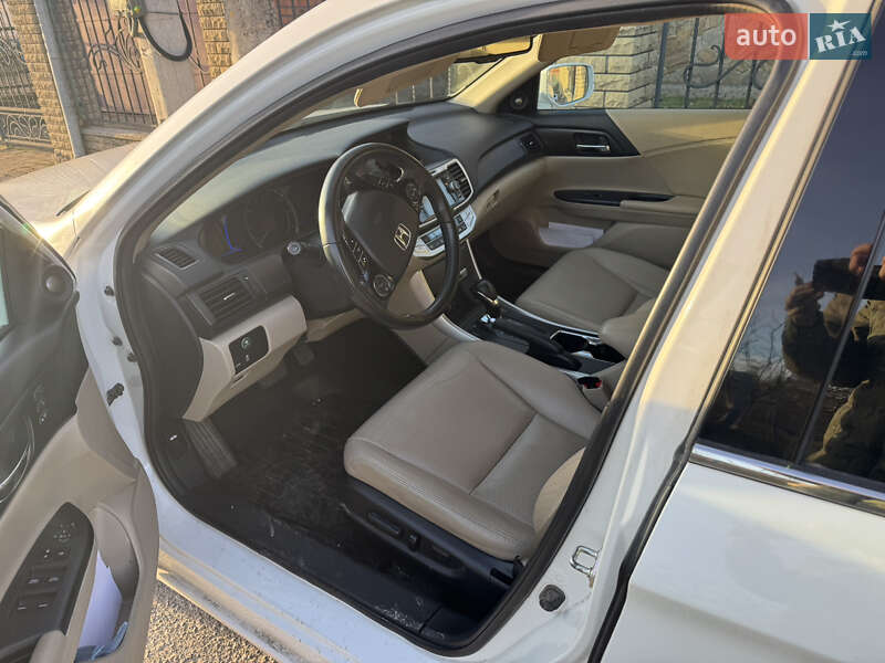 Седан Honda Accord 2014 в Хмельницькому