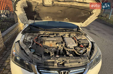 Седан Honda Accord 2014 в 