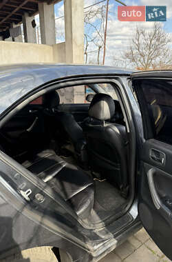 Седан Honda Accord 2005 в 