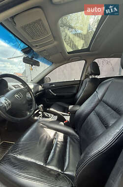 Седан Honda Accord 2005 в 