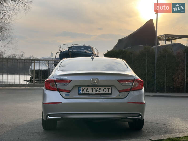 Седан Honda Accord 2018 в Києві