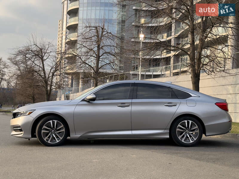 Седан Honda Accord 2018 в Києві
