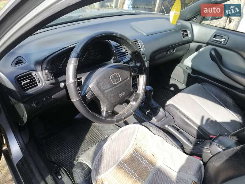 Седан Honda Accord 1997 в Чернігові