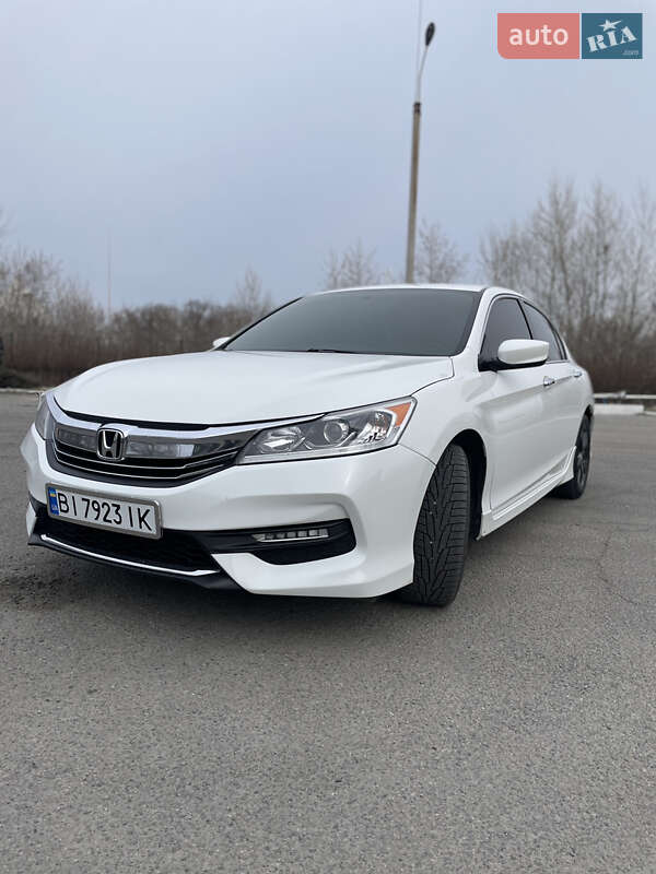 Седан Honda Accord 2016 в Дніпрі