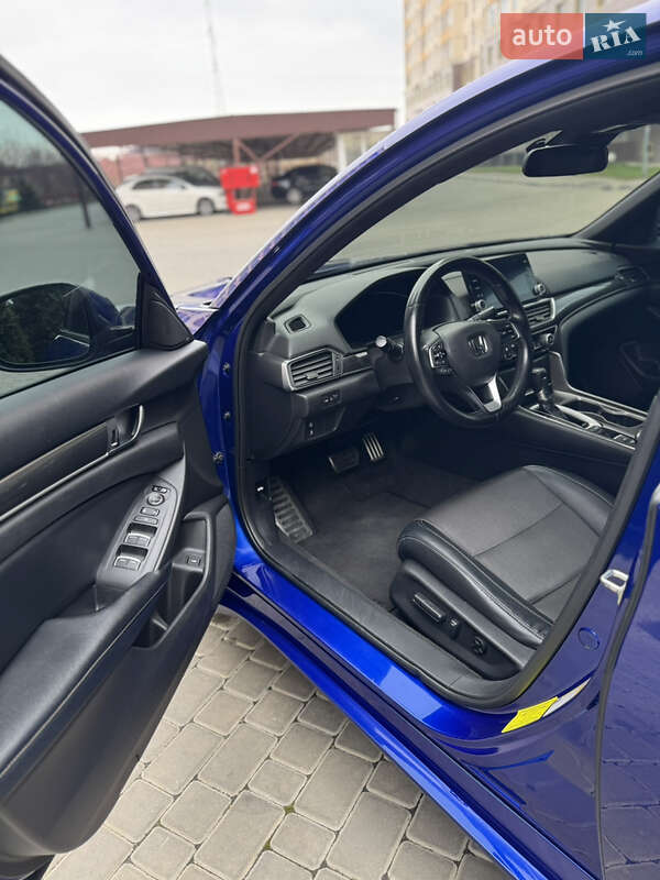 Седан Honda Accord 2017 в Одессе