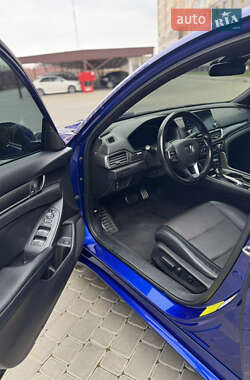 Седан Honda Accord 2017 в 