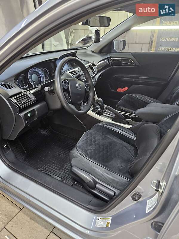 Седан Honda Accord 2017 в Києві