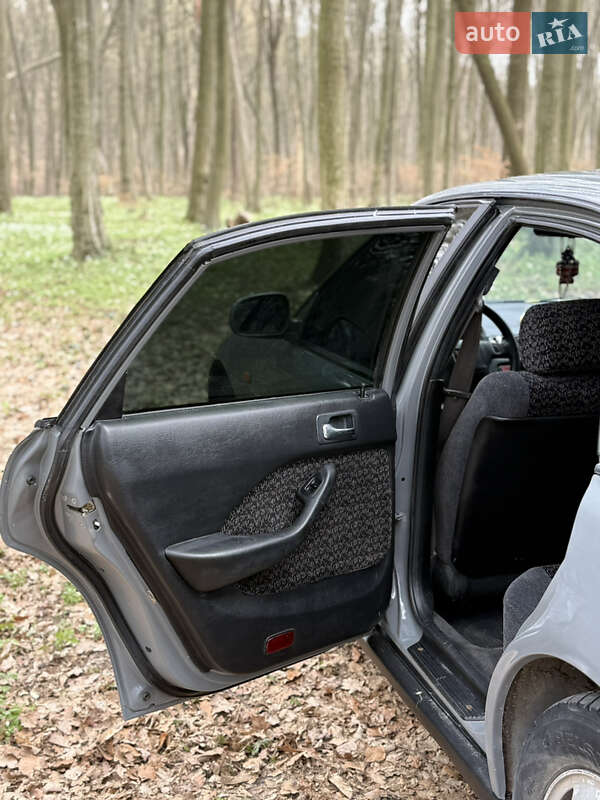 Седан Honda Accord 1994 в Львове