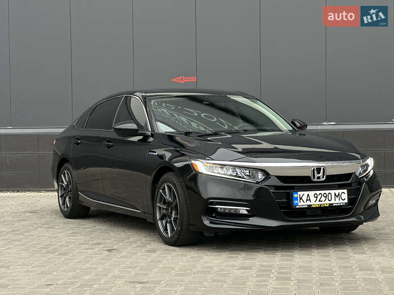 Седан Honda Accord 2018 в 
