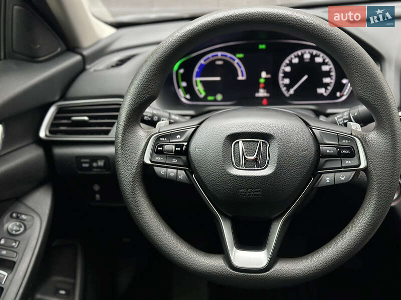 Седан Honda Accord 2018 в Киеве