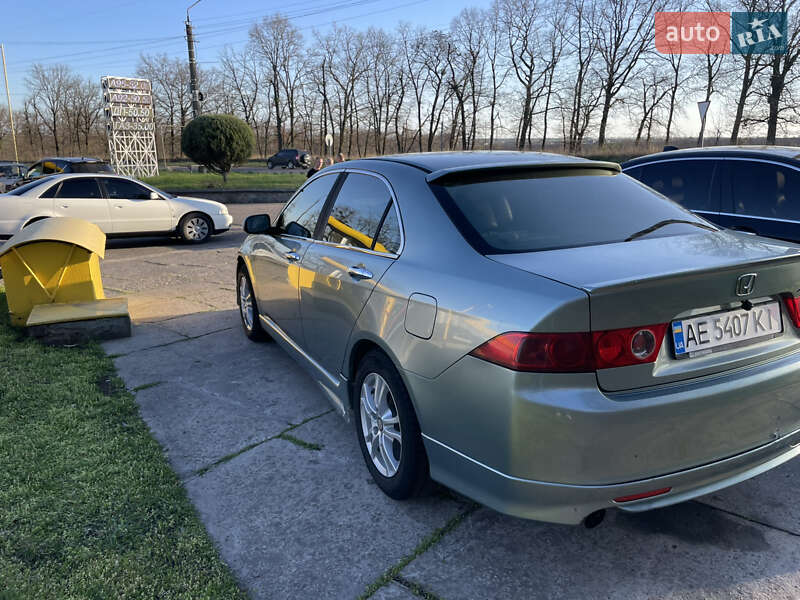 Седан Honda Accord 2004 в Черкассах