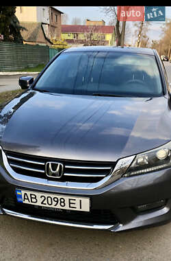 Седан Honda Accord 2014 в 