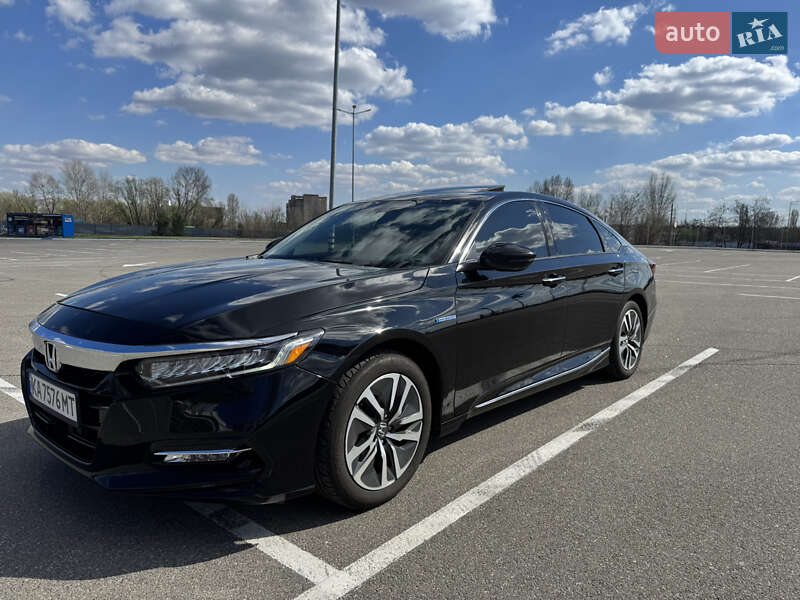 Седан Honda Accord 2018 в Києві