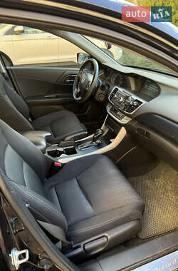 Седан Honda Accord 2014 в 