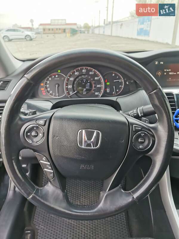 Купе Honda Accord 2013 в Киеве фото 11 Купе Honda Accord 2013 в Киеве