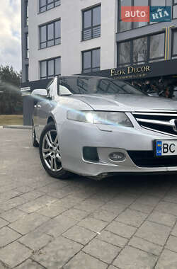 Седан Honda Accord 2005 в 