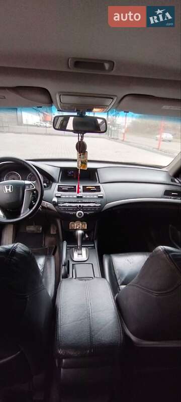 Седан Honda Accord 2008 в Виннице