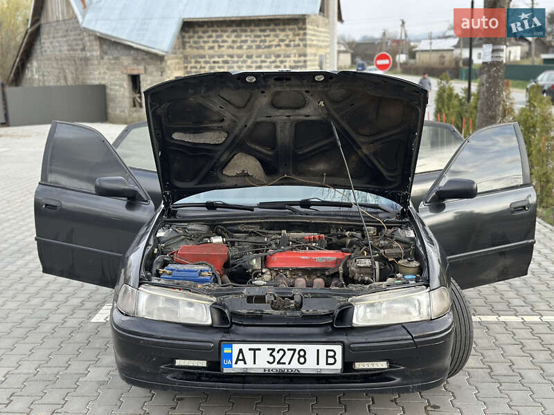 Седан Honda Accord 1993 в Косове