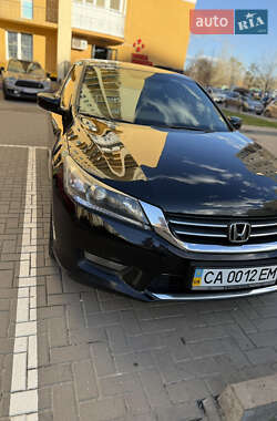 Седан Honda Accord 2014 в 