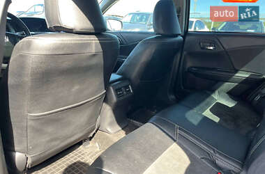 Седан Honda Accord 2013 в 
