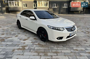 Седан Honda Accord 2011 в 