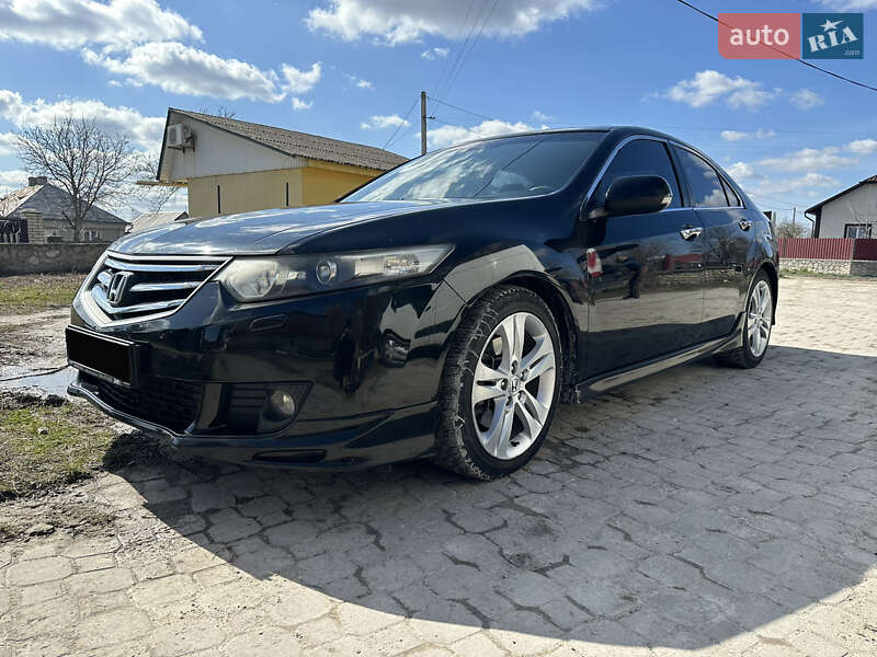 Седан Honda Accord 2010 в 