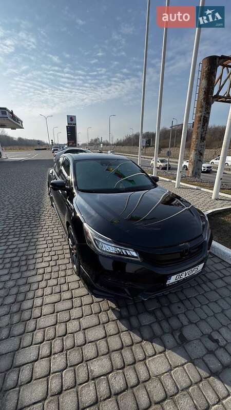 Седан Honda Accord 2017 в Львові