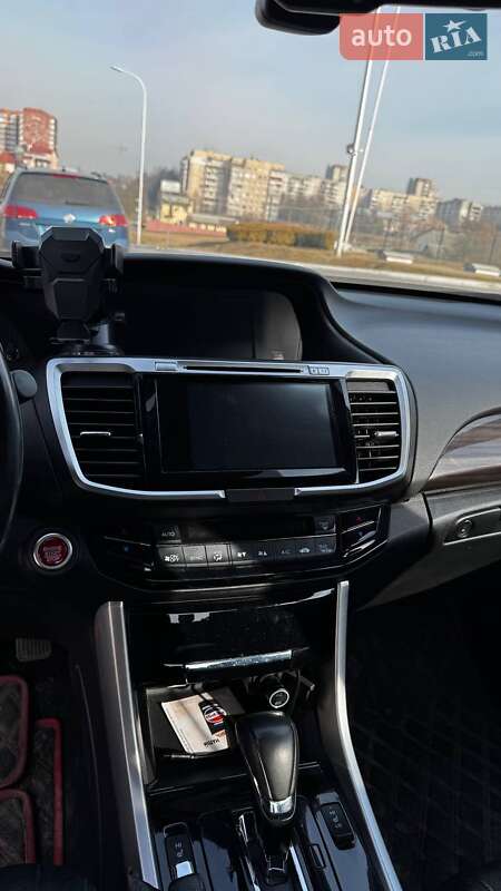 Седан Honda Accord 2017 в Львові