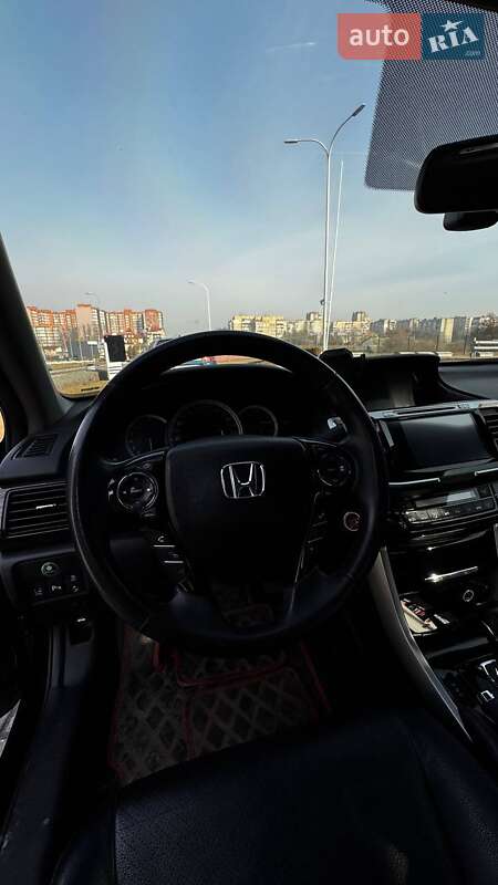 Седан Honda Accord 2017 в Львові