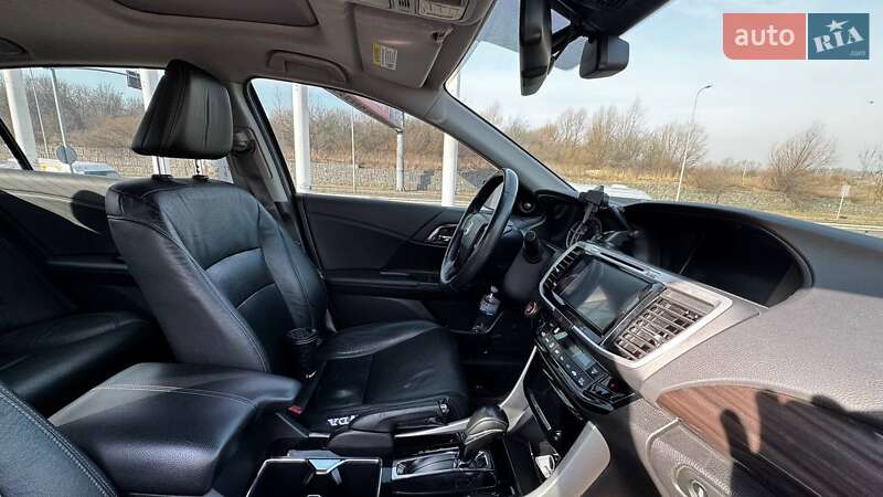 Седан Honda Accord 2017 в Львові
