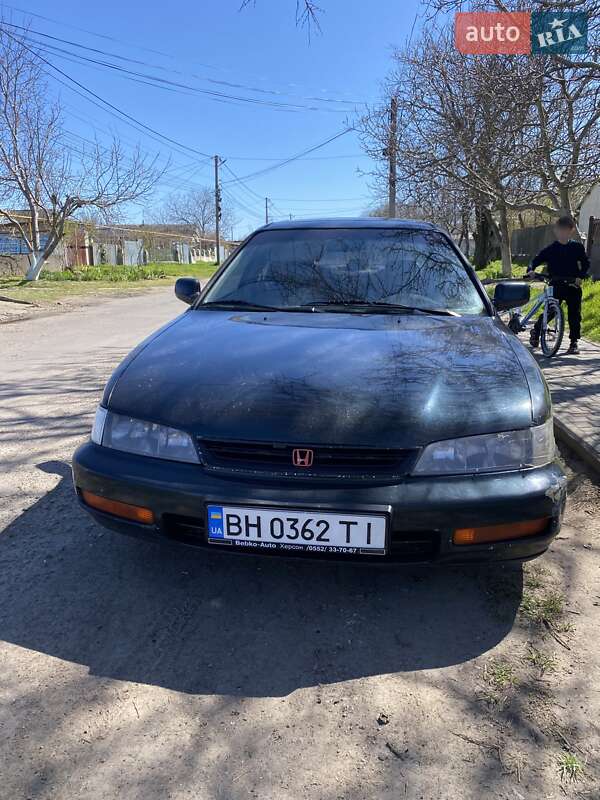 Седан Honda Accord 1997 в Одессе