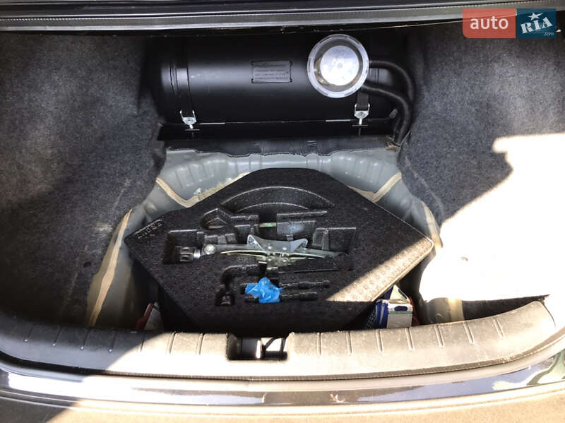 Седан Honda Accord 2013 в Карловке