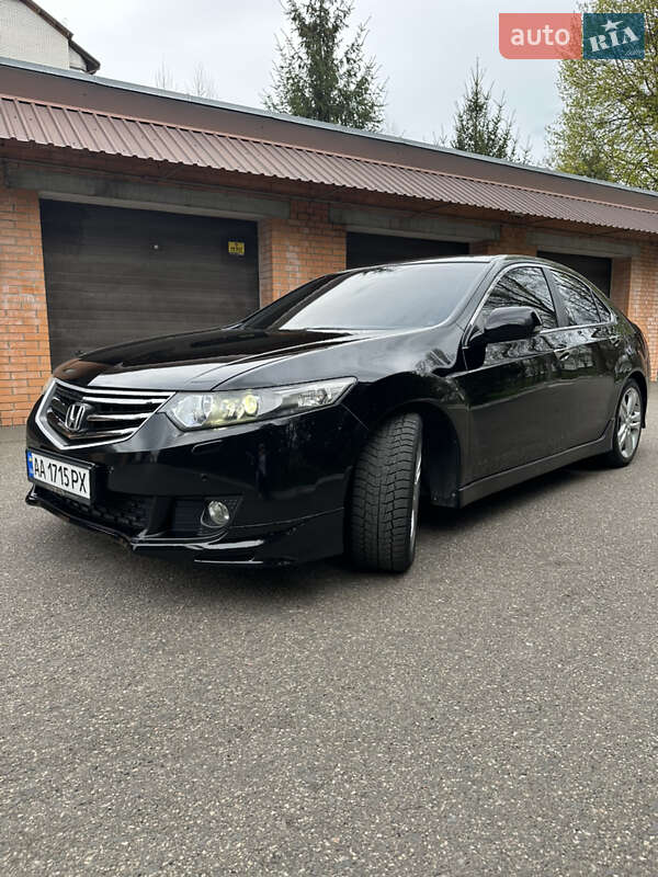 Седан Honda Accord 2010 в Смеле