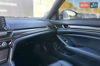 Седан Honda Accord 2022 в 