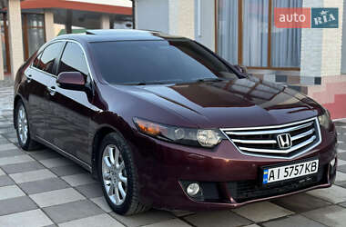 Седан Honda Accord 2010 в 