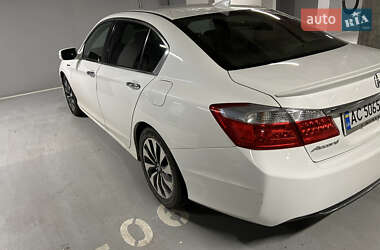Седан Honda Accord 2014 в 