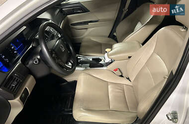 Седан Honda Accord 2014 в 