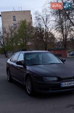 Седан Honda Accord 1993 в 