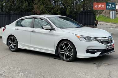Седан Honda Accord 2017 в 