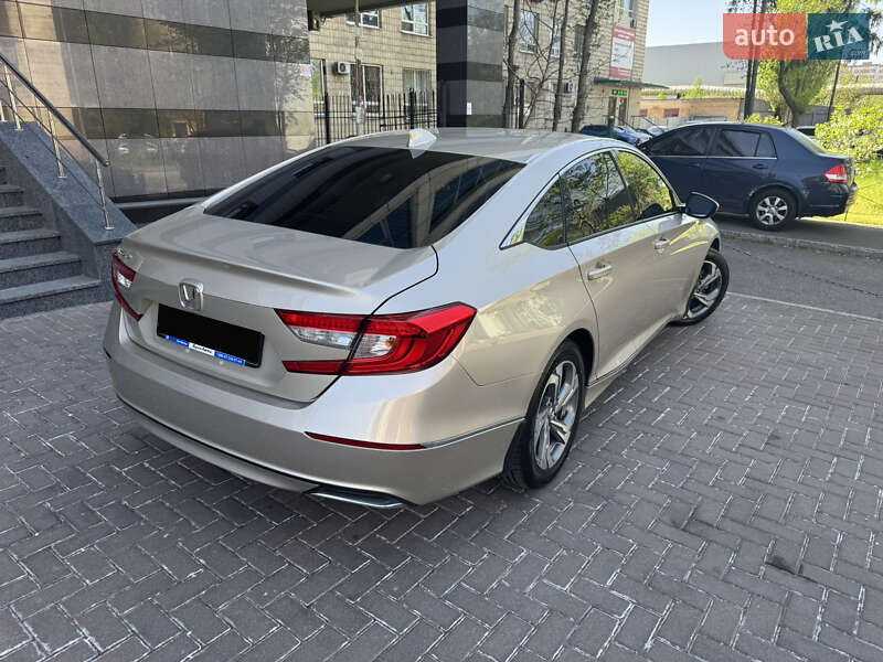 Седан Honda Accord 2019 в Києві