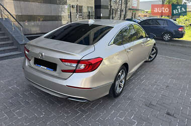 Седан Honda Accord 2019 в 