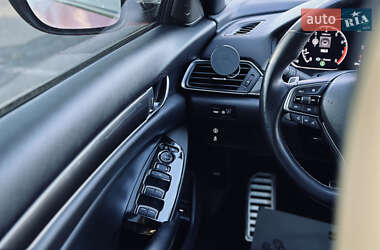 Седан Honda Accord 2018 в 