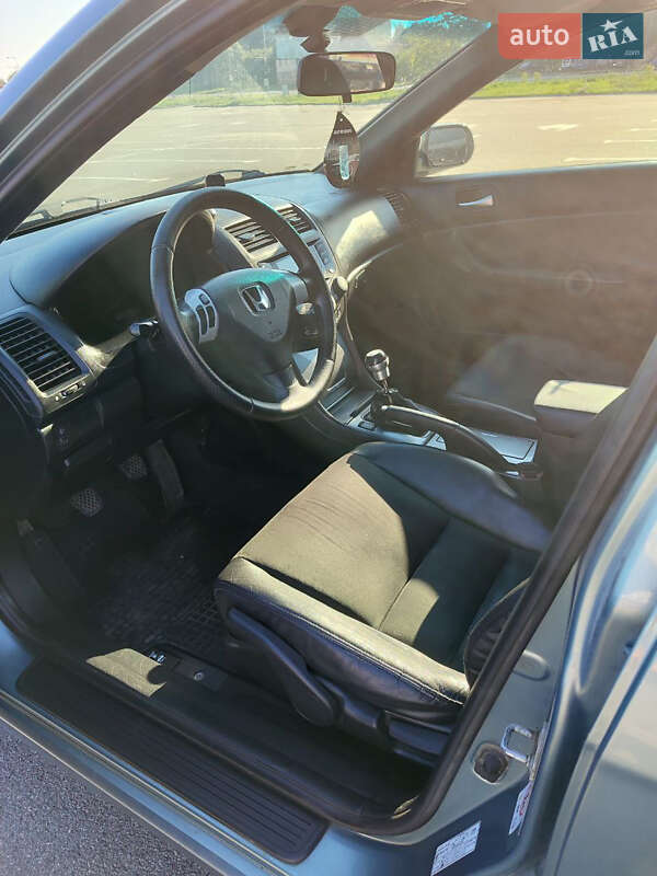 Седан Honda Accord 2004 в Каменец-Подольском фото 6 Седан Honda Accord 2004 в Каменец-Подольском