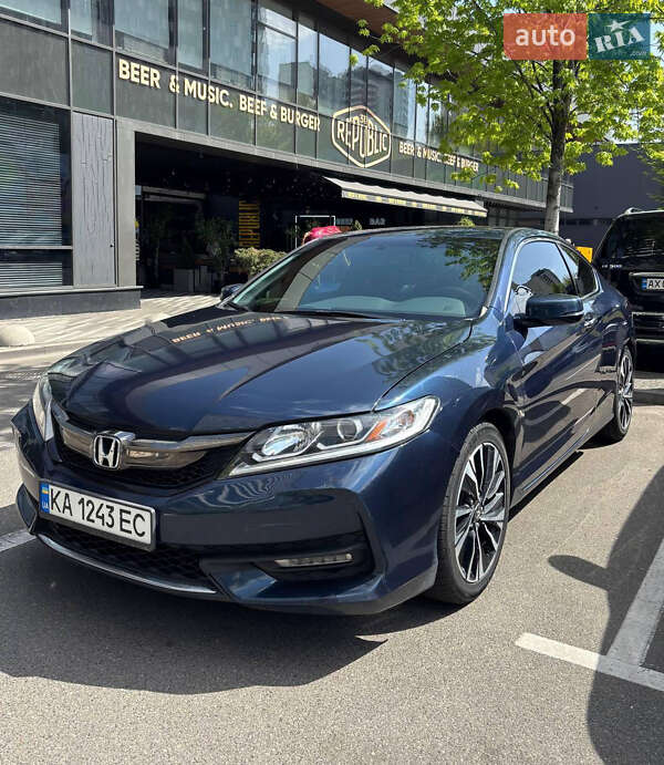 Купе Honda Accord 2016 в 