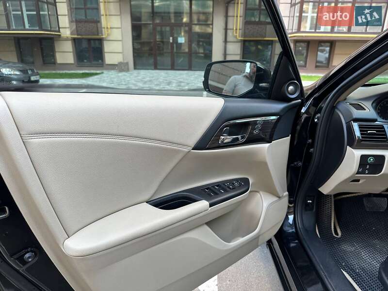 Седан Honda Accord 2017 в Києві
