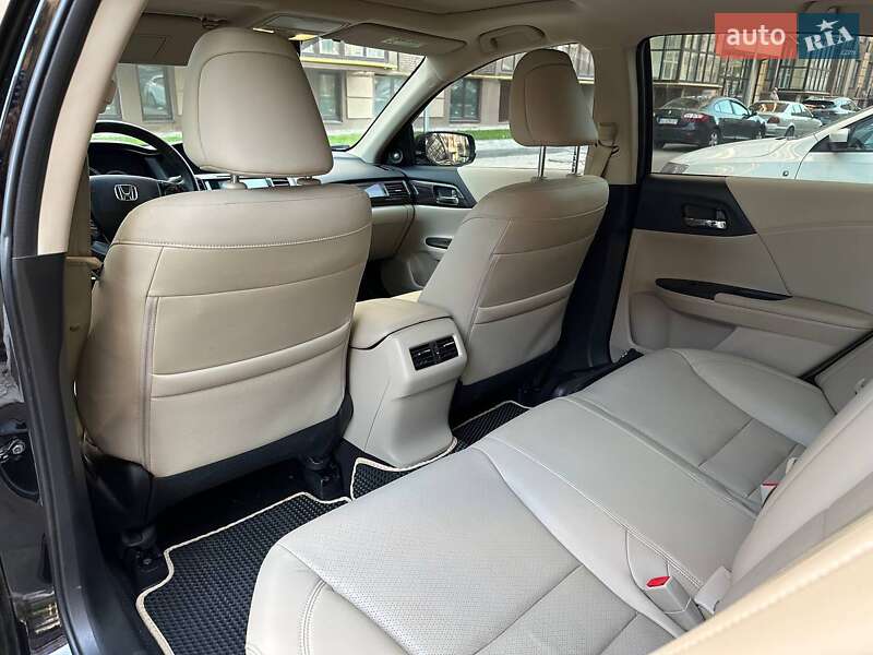 Седан Honda Accord 2017 в Києві