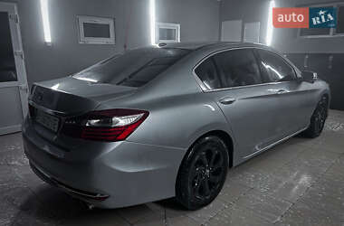 Седан Honda Accord 2016 в 