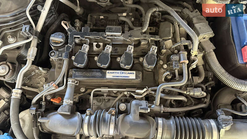 Седан Honda Accord 2018 в Киеве