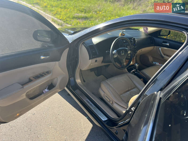 Седан Honda Accord 2005 в Львові