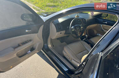 Седан Honda Accord 2005 в 
